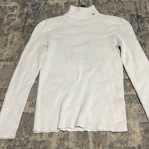 White turtle neck